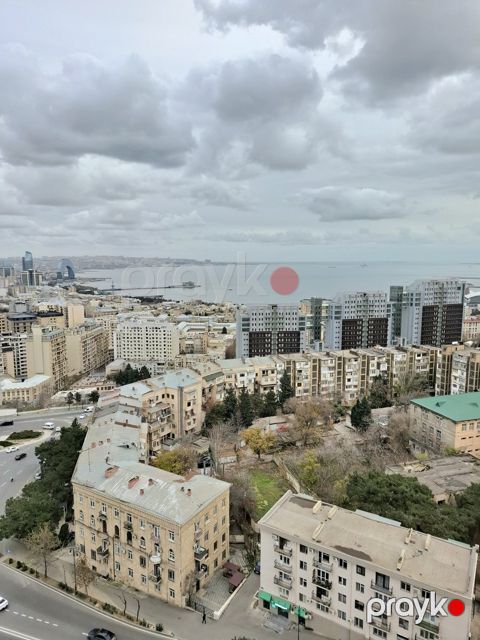 Satılır 5 otaqlı yeni tikili 308 m²