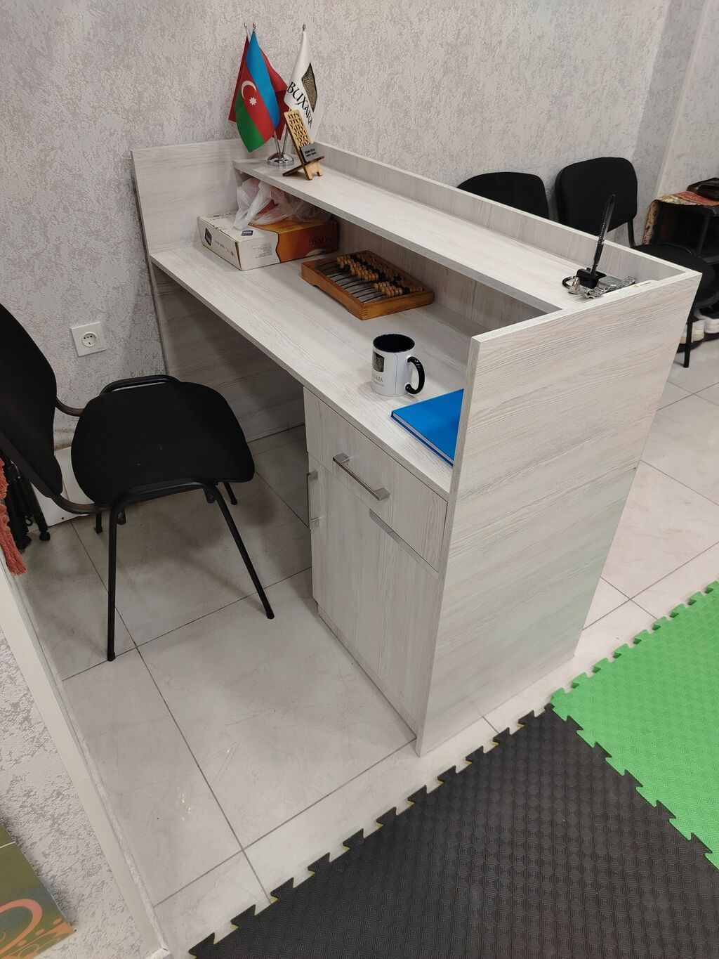 Satışda: resepsiyon/qarşılama masası - Material: laminat/MDF (ağ-açıq — Ofis mebeli, Sumqayıt (2)
