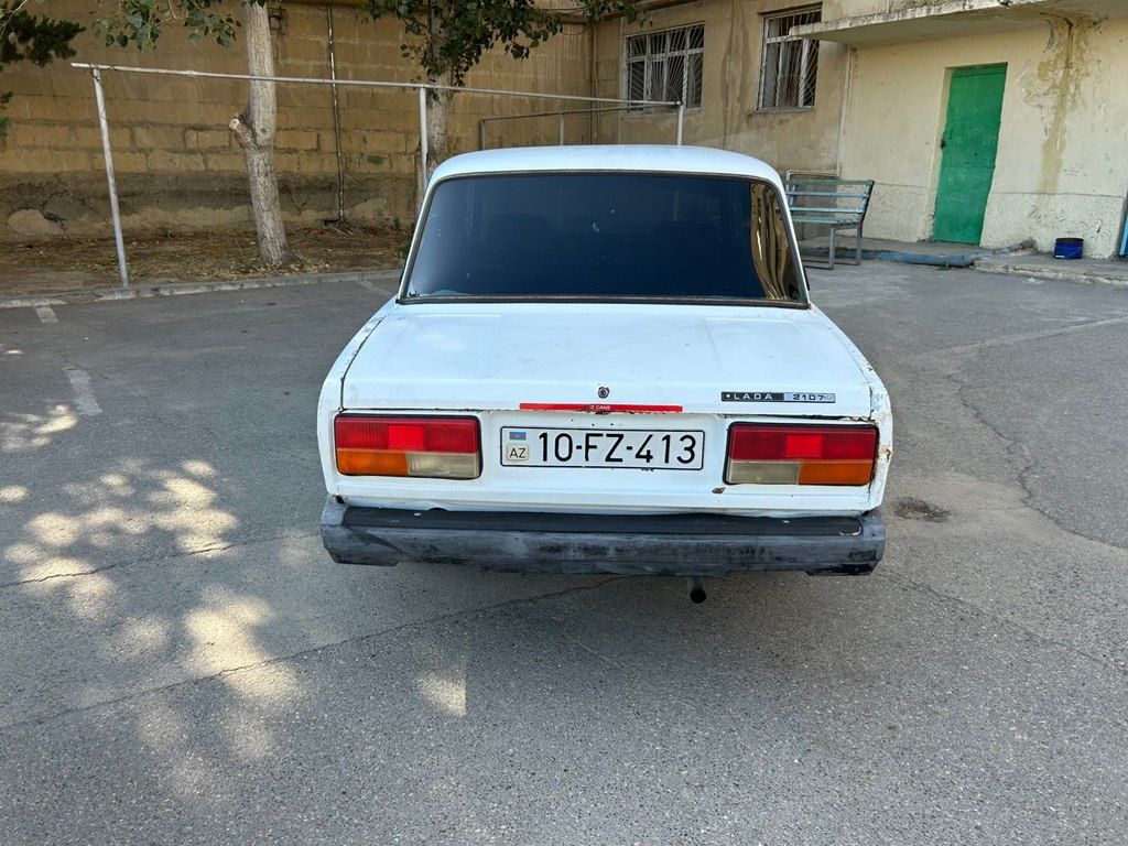 Lada (VAZ) 2107, 1.6 L, 1986 il, 320 000 km — Avtomobillər, Bakı (4)