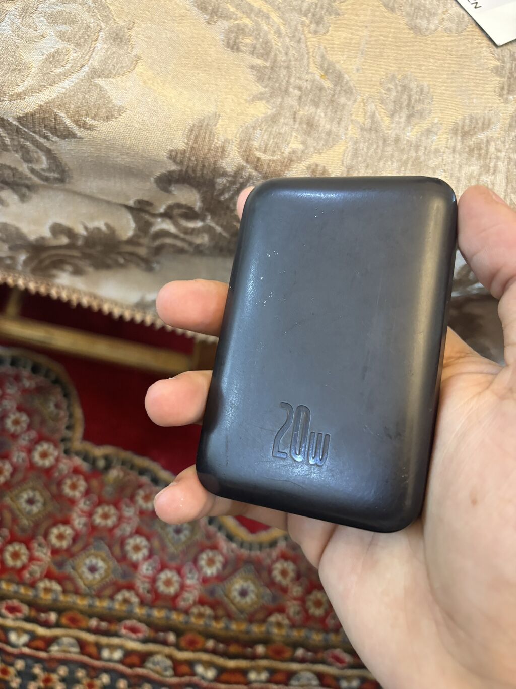 Power bank temiz vezyetde biraz endirim ederem cuzi — Powerbank-lər, Bakı (2)