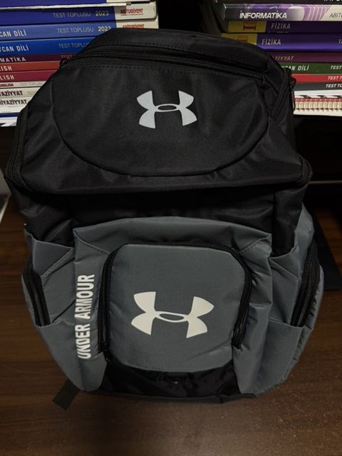 Under Armour bel çantası/ryukzak - Rəng: boz-qara, ön və üst hissədə — Bakı