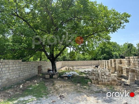 3.9 sot torpaq sahəsi, Vəndam qəs