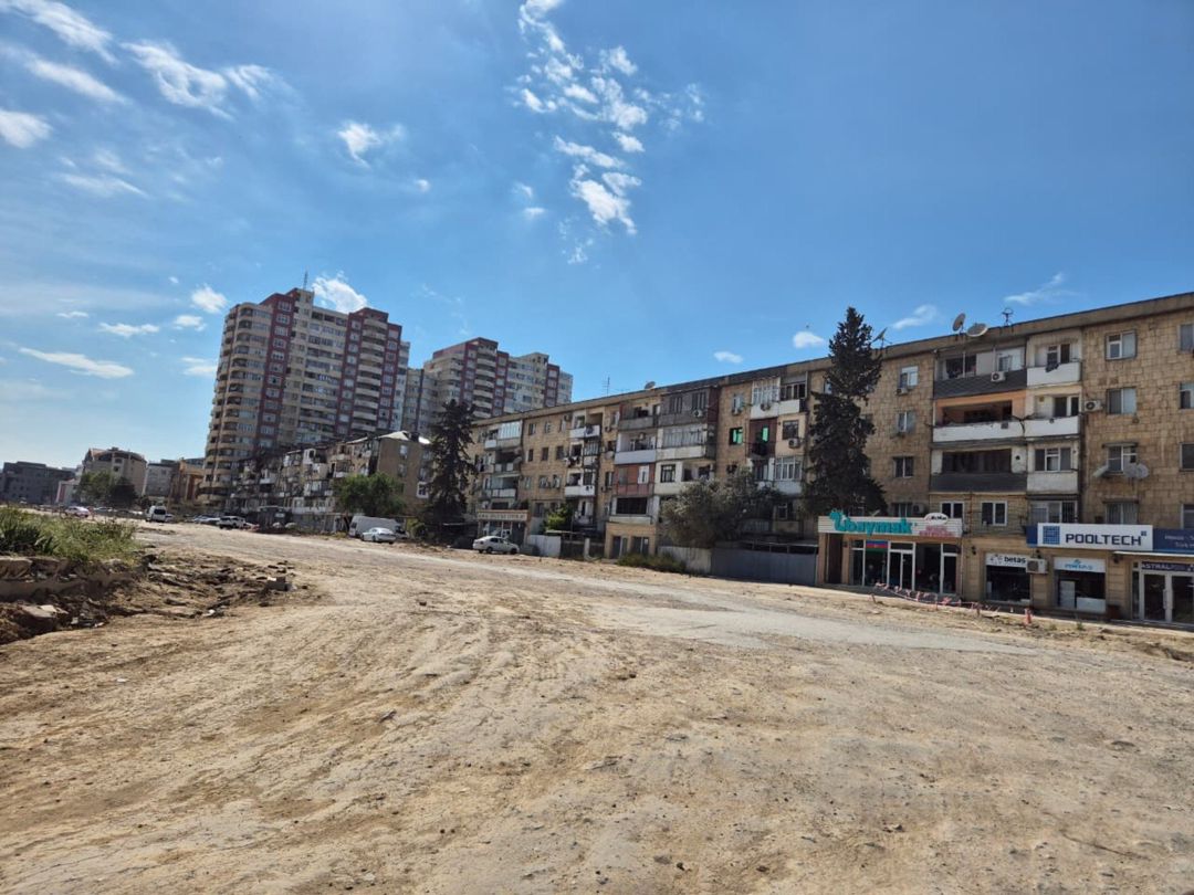 Satılır 4 otaqlı köhnə tikili 103 m² — Mənzil, Bakı (12)