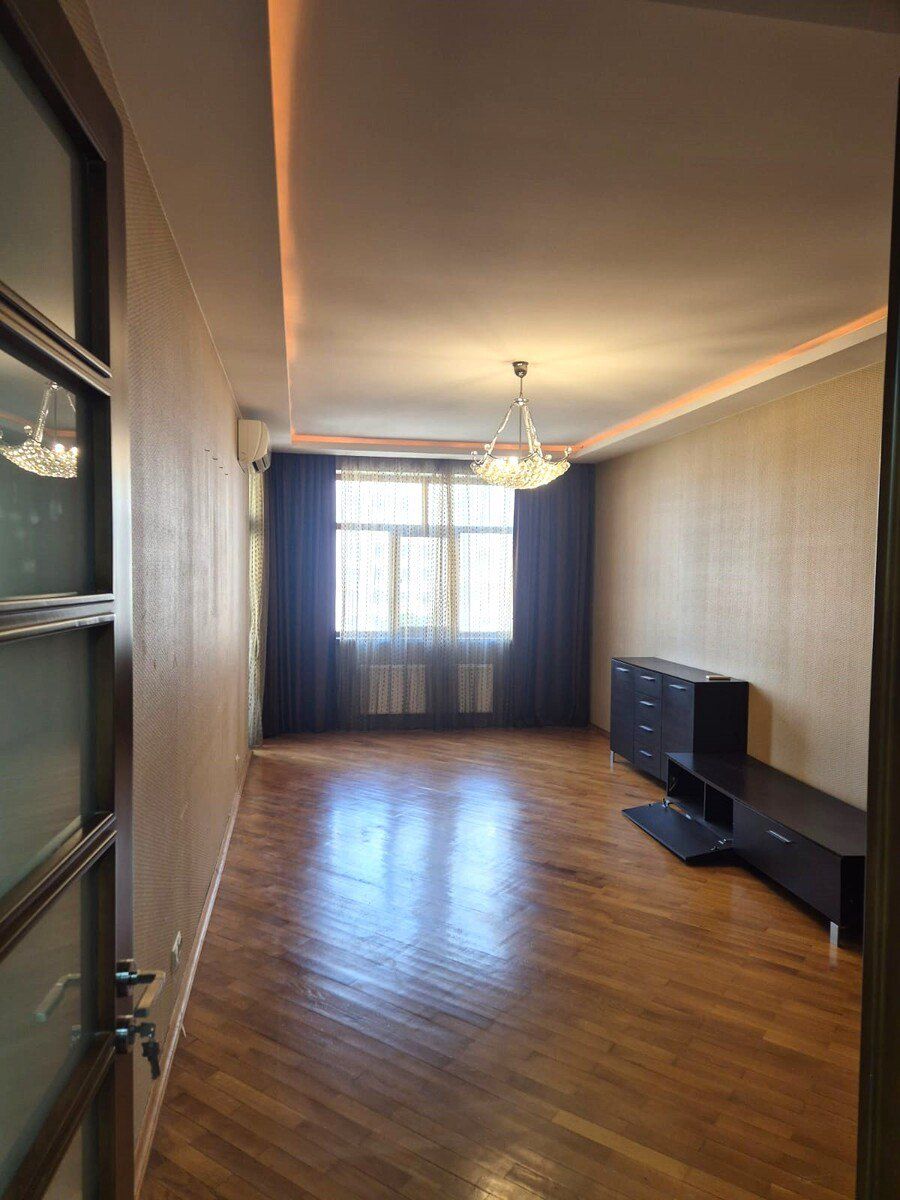 Satılır 3 otaqlı köhnə tikili 100 m² — Mənzil, Bakı (2)