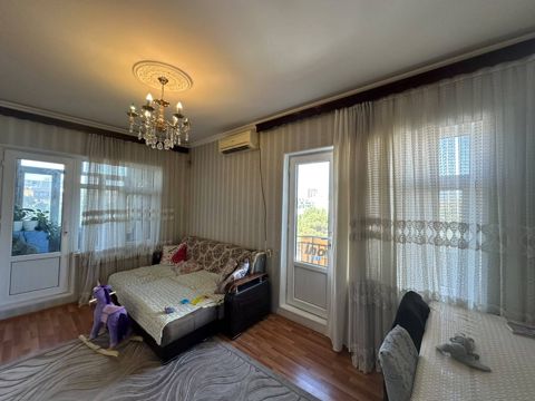 Satılır 2 otaqlı köhnə tikili 65 m² — Bakı