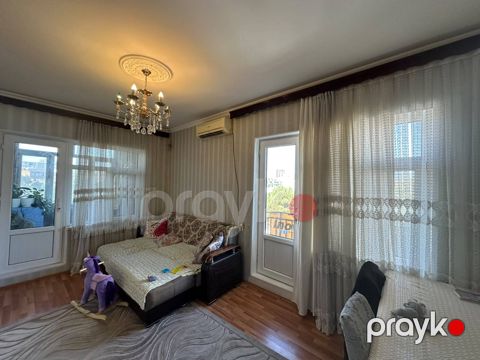 Satılır 2 otaqlı köhnə tikili 65 m²