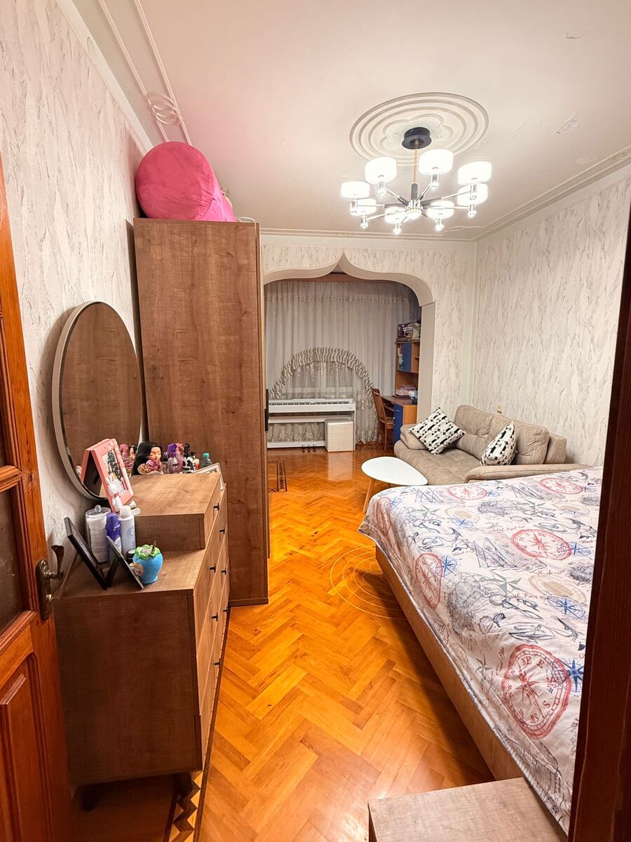 Satılır 4 otaqlı köhnə tikili 135 m² — Mənzil, Bakı (5)