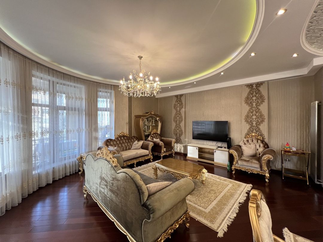 Satılır 4 otaqlı yeni tikili 214 m² — Mənzil, Bakı (2)