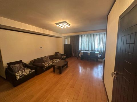 İcarəyə verilir 3 otaqlı köhnə tikili 85 m² — Bakı