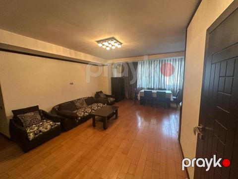 İcarəyə verilir 3 otaqlı köhnə tikili 85 m²