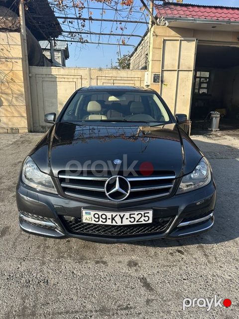 Mercedes C 250, 1.8 L, 2012 il, 227 000 km