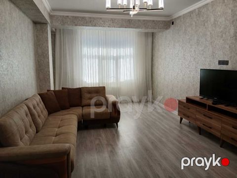 İcarəyə verilir 2 otaqlı yeni tikili 90 m²