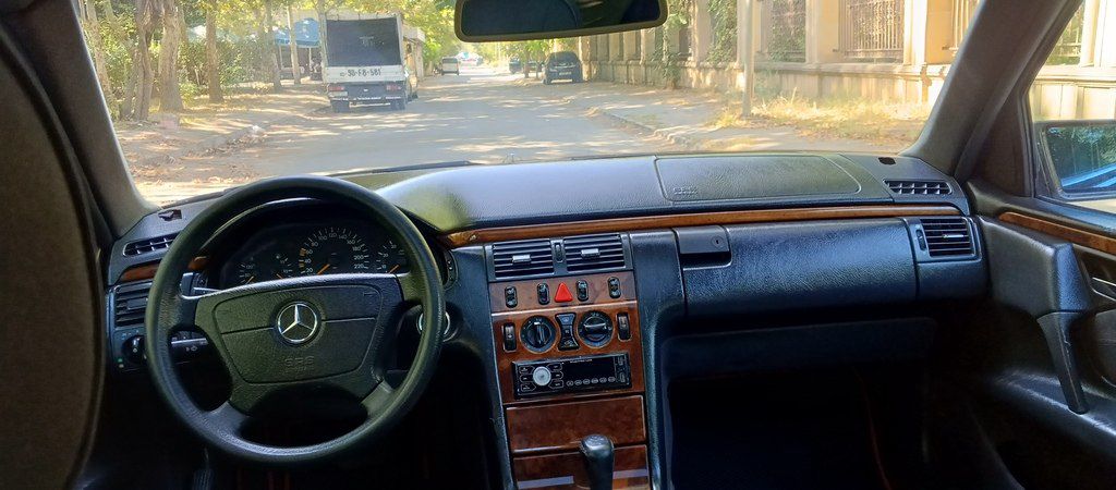 Mercedes E 240, 2.4 L, 1998 il, 400 000 km — Avtomobillər, Mingəçevir (11)