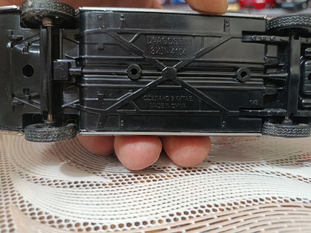 Qara rəngli ZIL-4104 limuzinin miqyaslı modeli - Brend: DeAgostini — Modellar, Bakı (3)