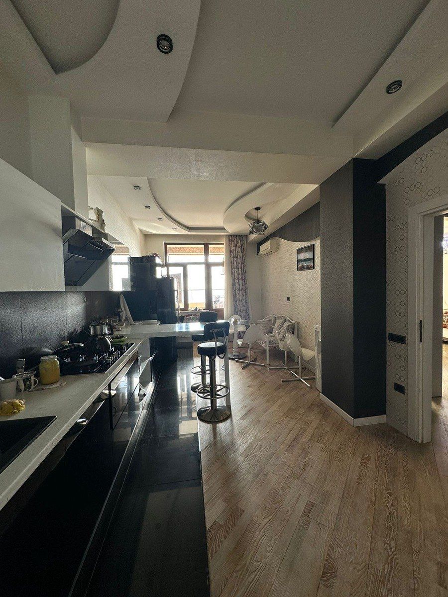 İcarəyə verilir 4 otaqlı yeni tikili 247 m² — Mənzil, Bakı (7)
