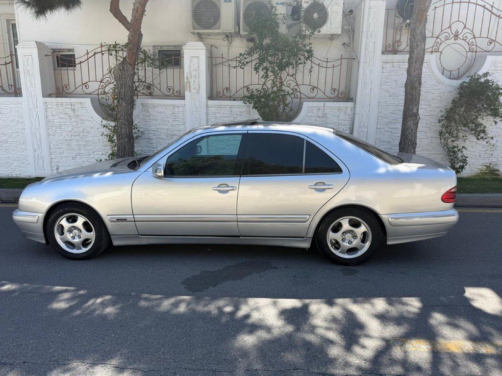 Mercedes E 240, 2.6 L, 2000 il, 350 000 km — Avtomobillər, Bakı (4)