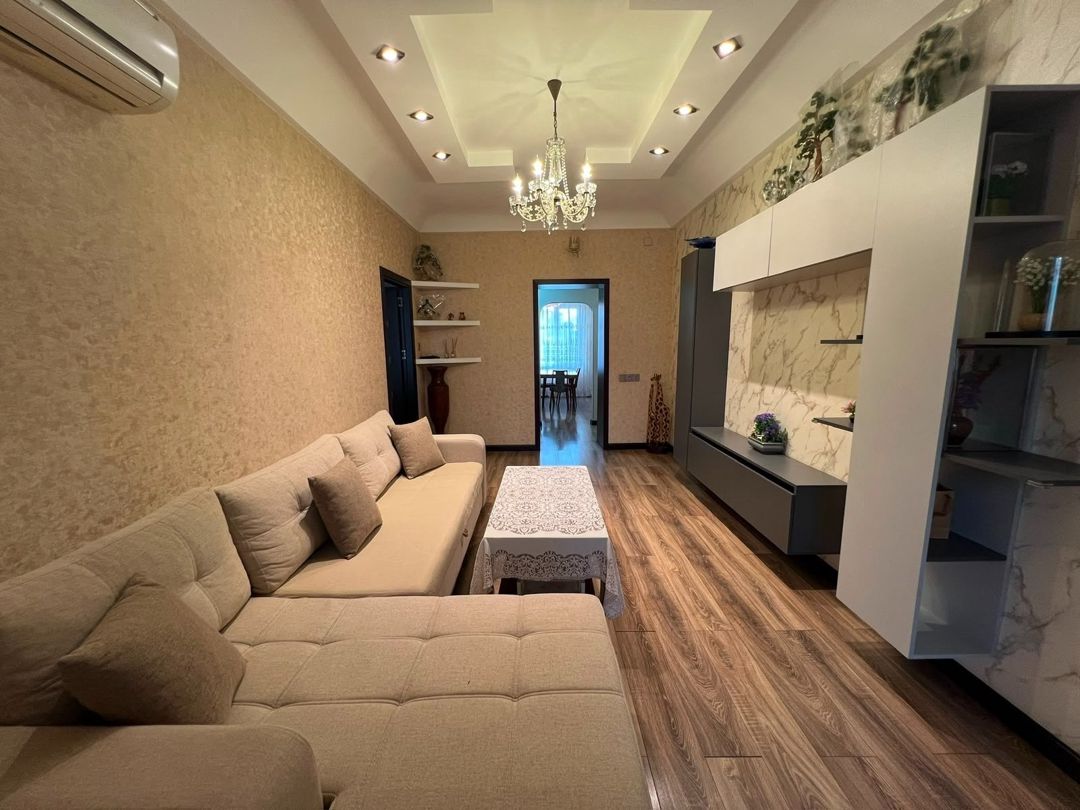 Satılır 4 otaqlı köhnə tikili 90 m² — Mənzil, Bakı (8)