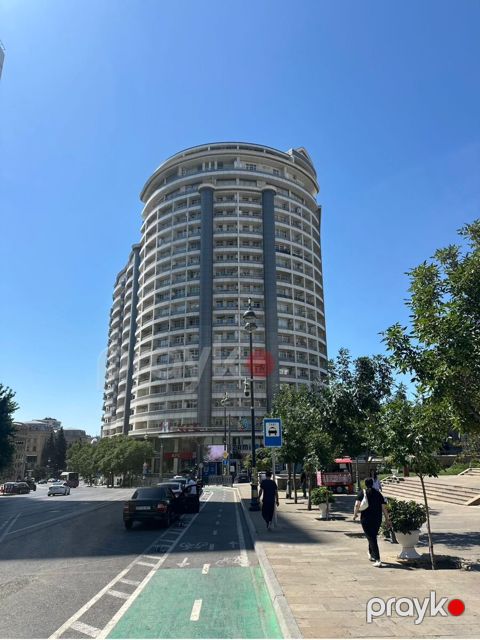 İcarəyə verilir 3 otaqlı yeni tikili 143 m²