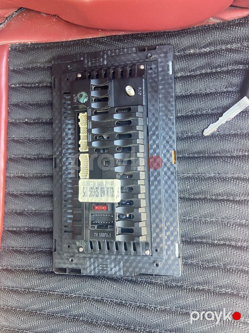 Avtomobil üçün multimedia/başlıq (head unit) ekranı Problemsiz — Avtomobil televizorları və monitorları, Digah (2)