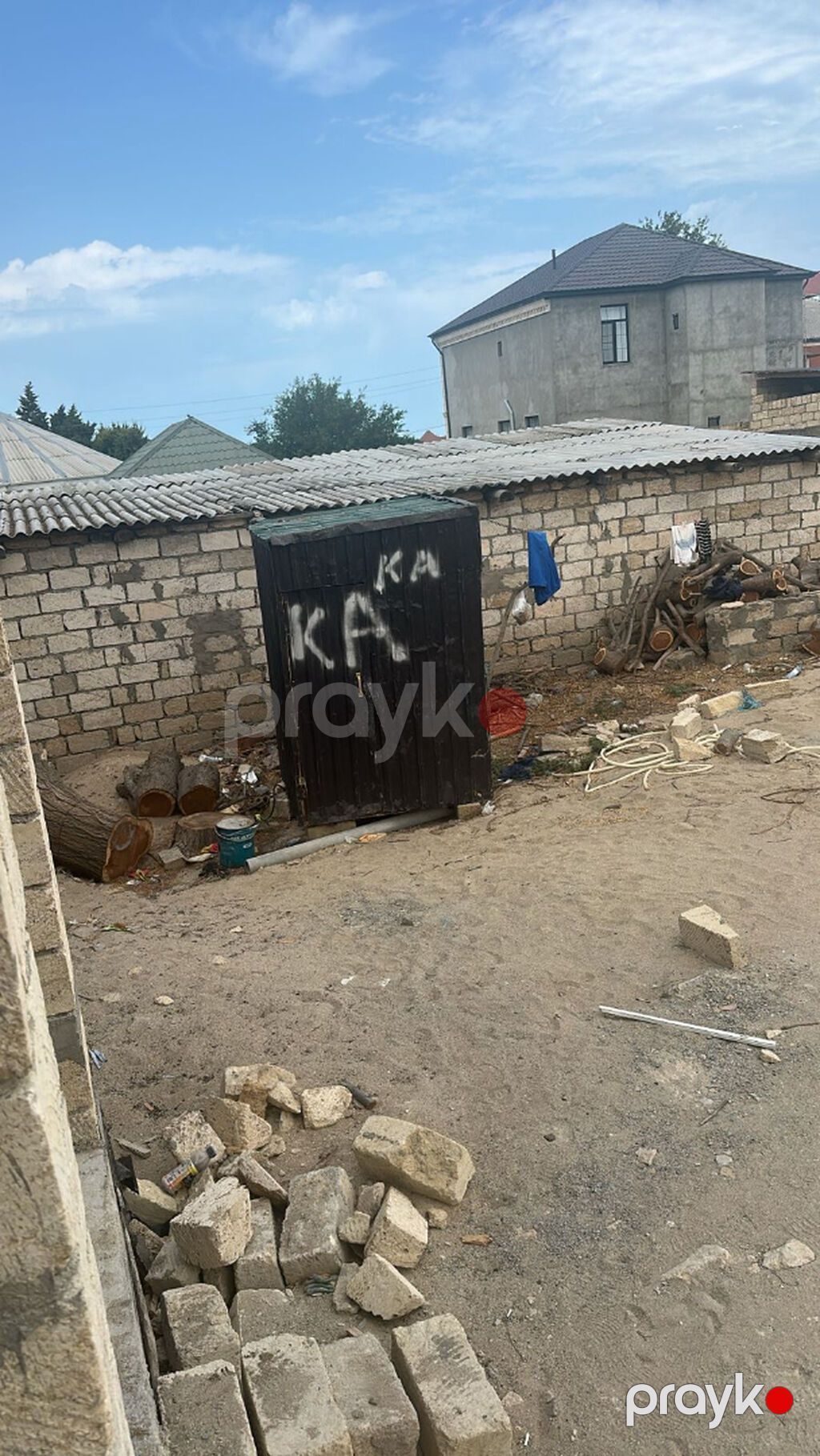Su buraxan yeri yoxdu demir profilerden yigilib elektrik xetdi cekilib — Garaj, Sumqayıt (2)