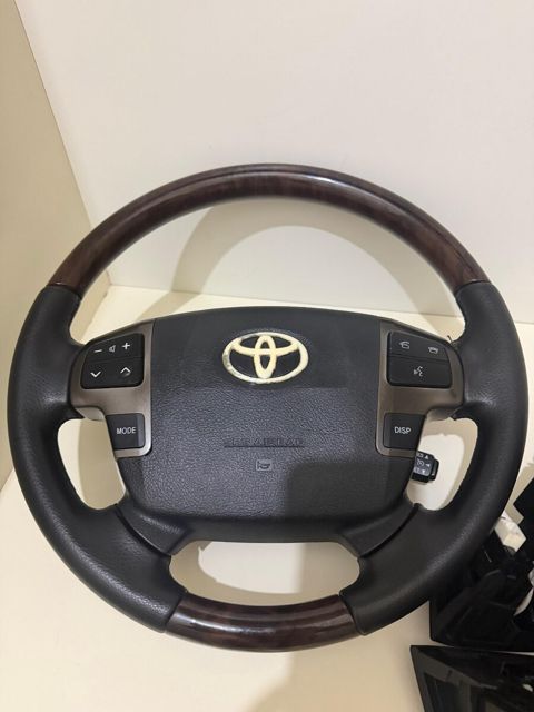 Toyota sükanı — Bakı