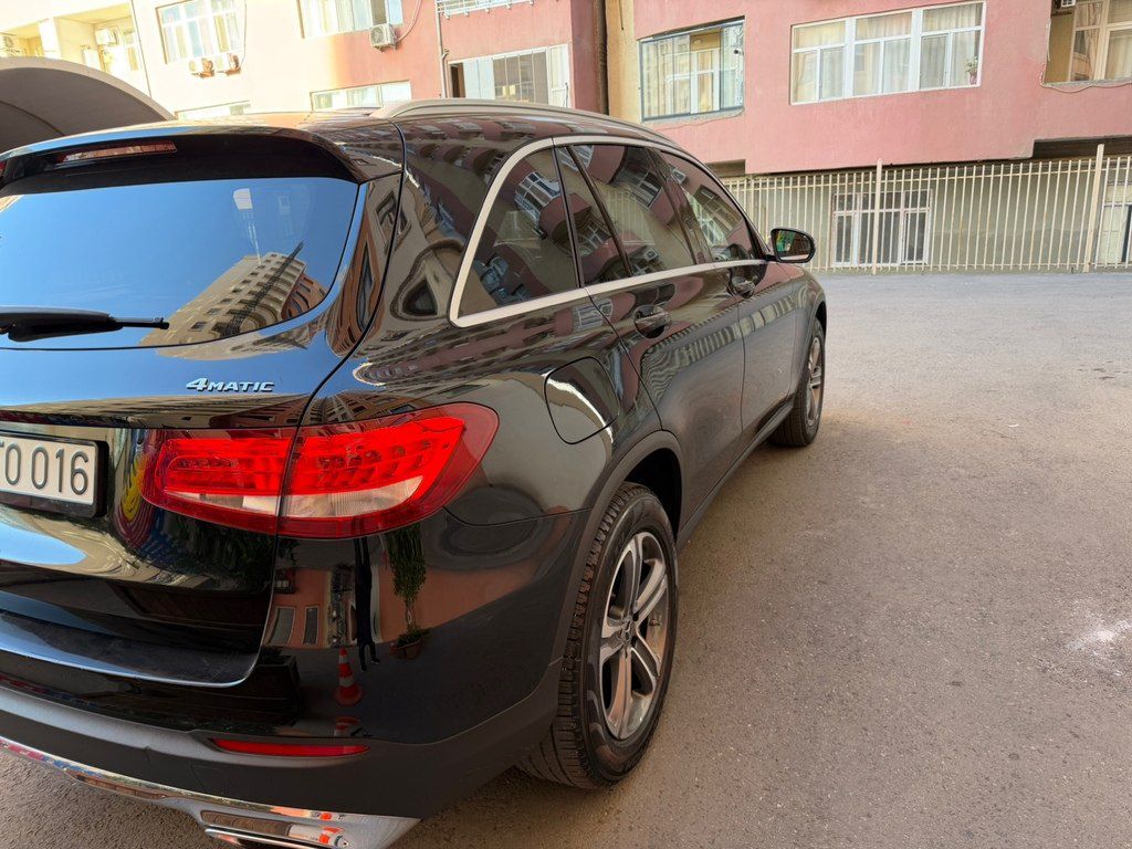 Mercedes GLC 300 4MATIC, 2.0 L, 2018 il, 95 000 km — Avtomobillər, Bakı (5)