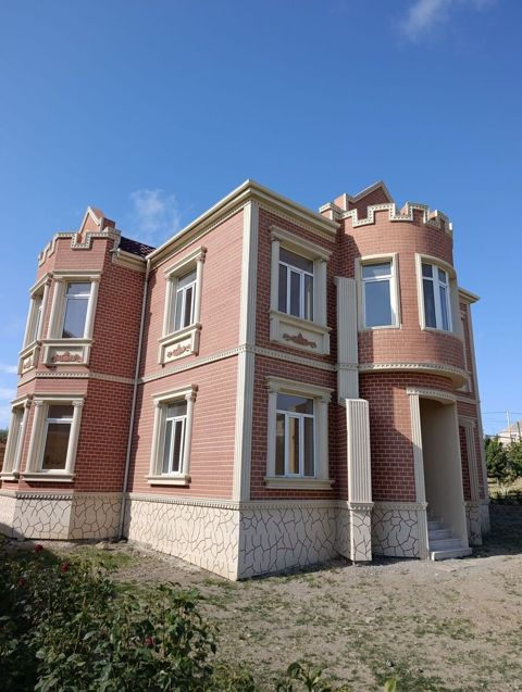 Satılır 7 otaqlı həyət evi/bağ evi 244 m² — Bakı