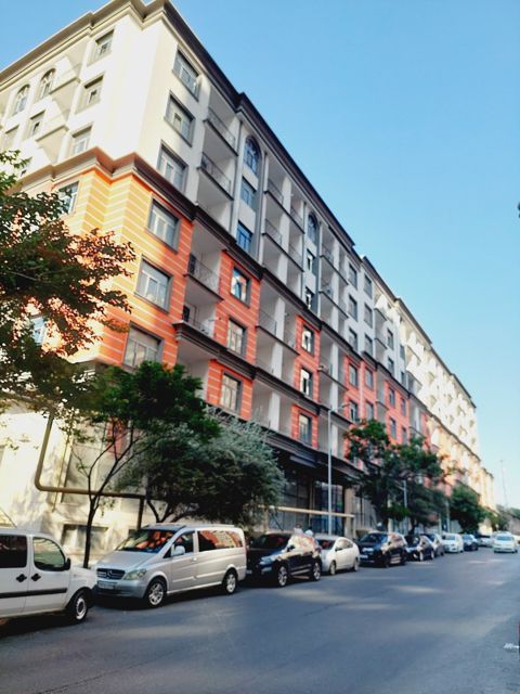 Satılır 2 otaqlı yeni tikili 65 m² — Bakı