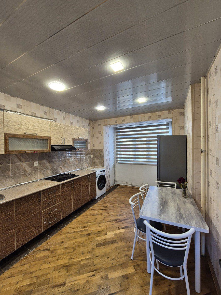 Satılır 2 otaqlı köhnə tikili 51 m² — Mənzil, Bakı