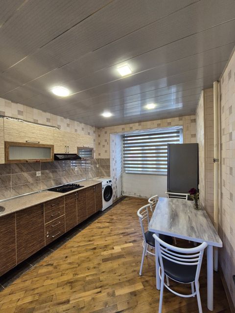 Satılır 2 otaqlı köhnə tikili 51 m² — Bakı