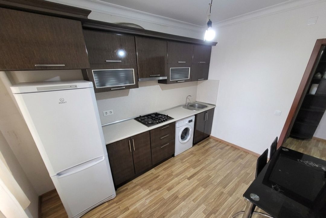 Satılır 1 otaqlı köhnə tikili 45 m² — Mənzil, Bakı (6)