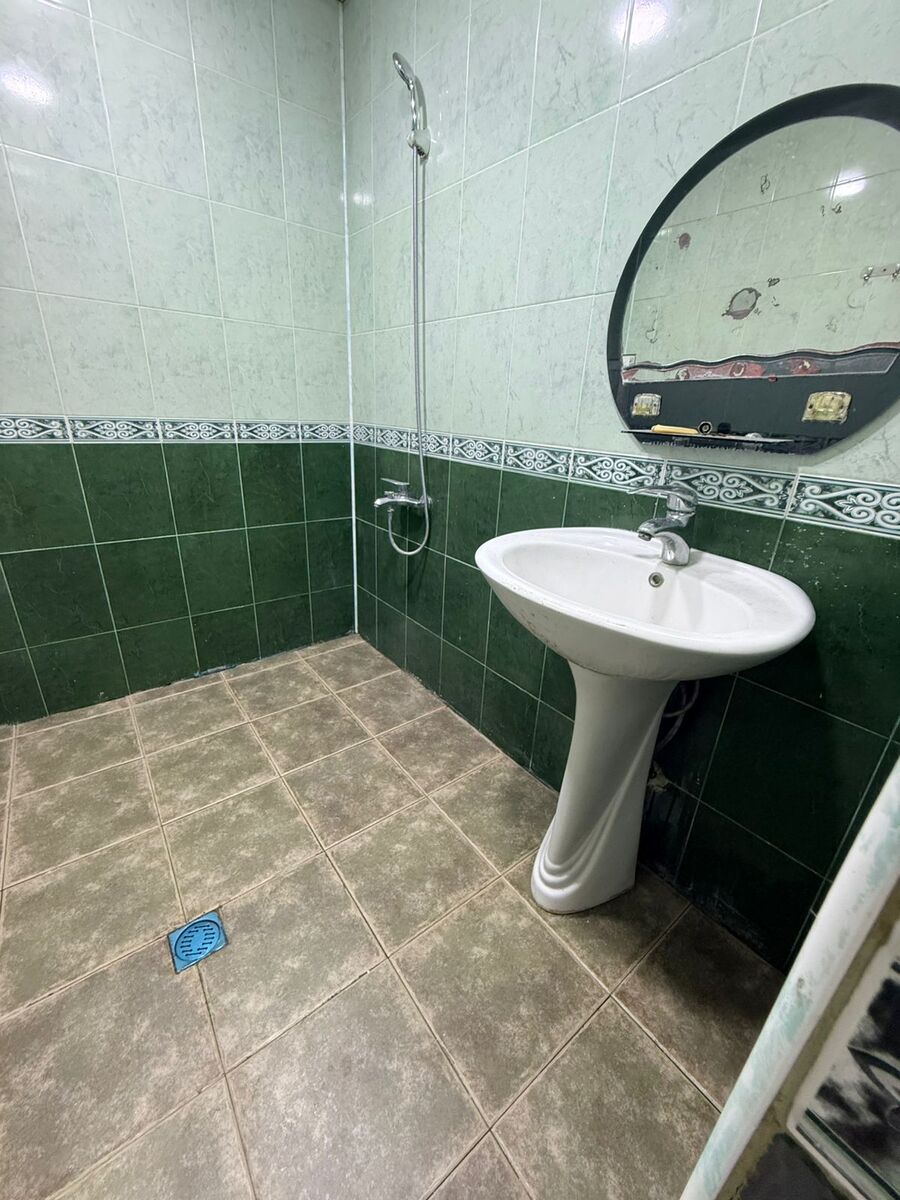 İcarəyə verilir 2 otaqlı köhnə tikili 75 m² — Mənzil, Bakı (6)