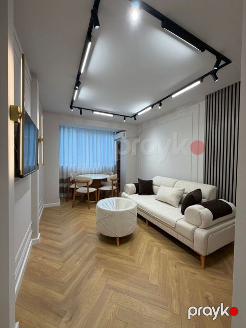 İcarəyə verilir 2 otaqlı köhnə tikili 45 m²