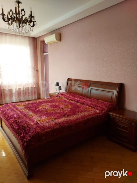 İcarəyə verilir 3 otaqlı yeni tikili 110 m²