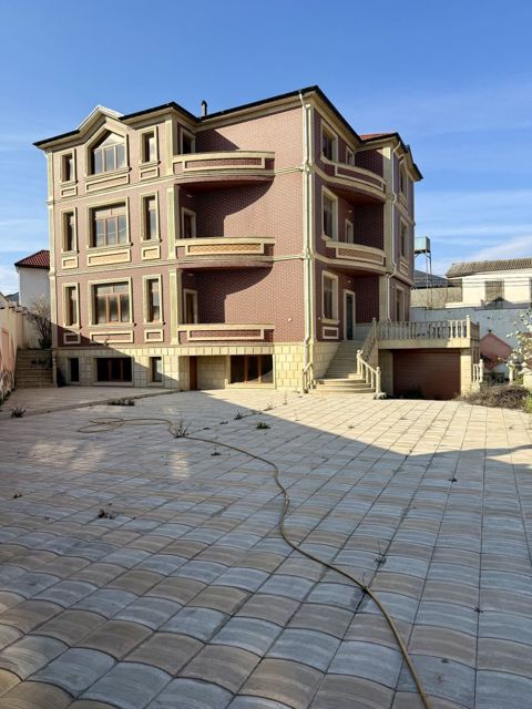 Satılır 6 otaqlı həyət evi/bağ evi 610 m² — Bakı