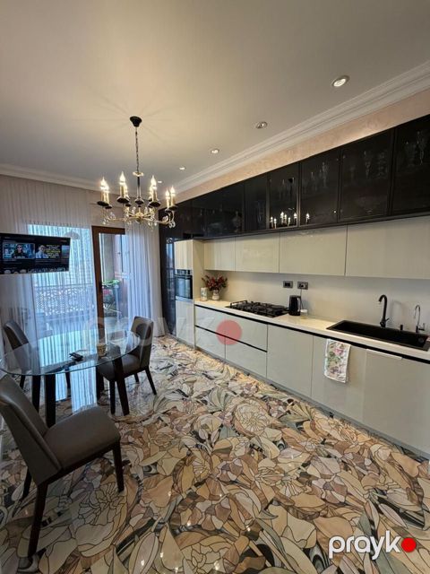 İcarəyə verilir 3 otaqlı yeni tikili 150 m² — Bakı