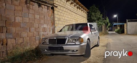 Mercedes C 230, 2.3 L, 1997 il, 424 867 km