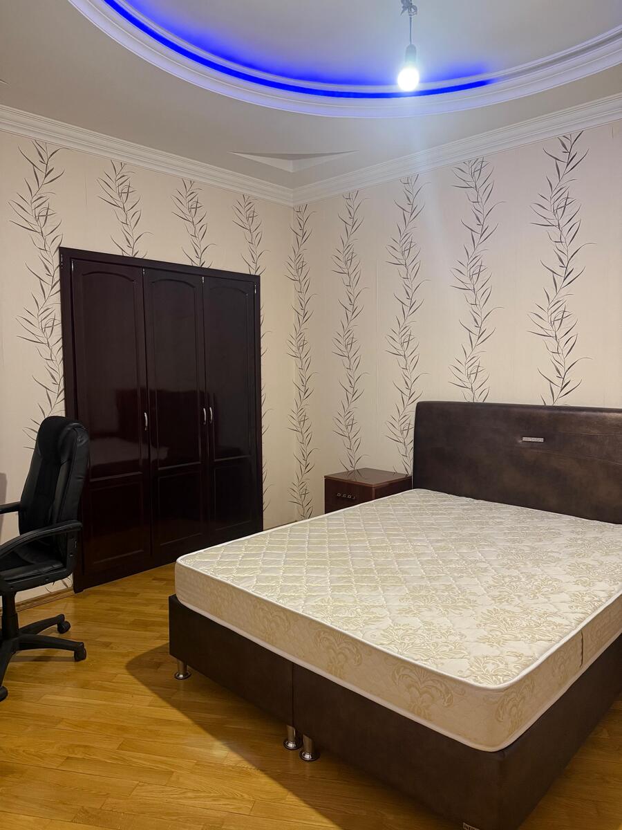İcarəyə verilir 4 otaqlı yeni tikili 200 m² — Mənzil, Bakı (9)