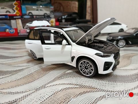 BMW X5 M F95. metal model avtomobil – kolleksiya üçün detallı 1:24 — Bakı