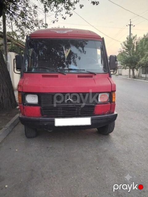 Mercedes 308 D, 2.3 L, 1992 il, 260 000 km