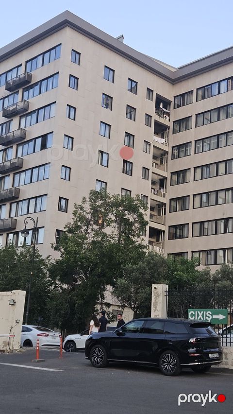 Satılır 3 otaqlı köhnə tikili 90 m²