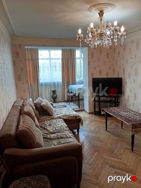 Satılır 2 otaqlı köhnə tikili 5 m²