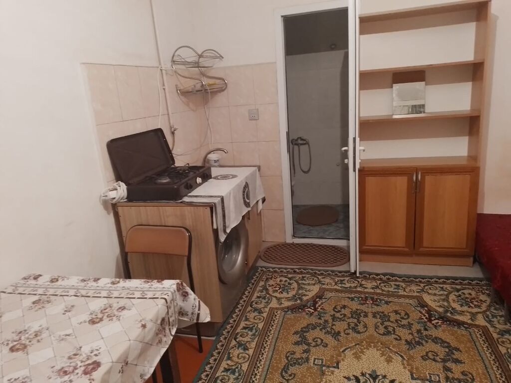 Salam 9 mkr Nəsimi m. yaxın 26 və 18 saylı marşrutların son — Mənzil, Bakı (2)