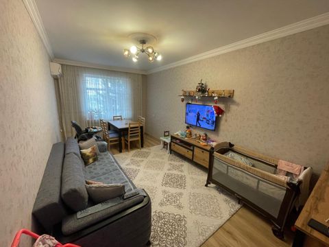 Satılır 2 otaqlı köhnə tikili 58 m² — Bakı