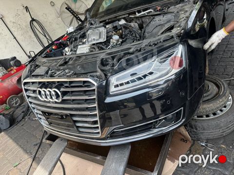 "Audi A8 4.0 2015" ehtiyat hissələri
