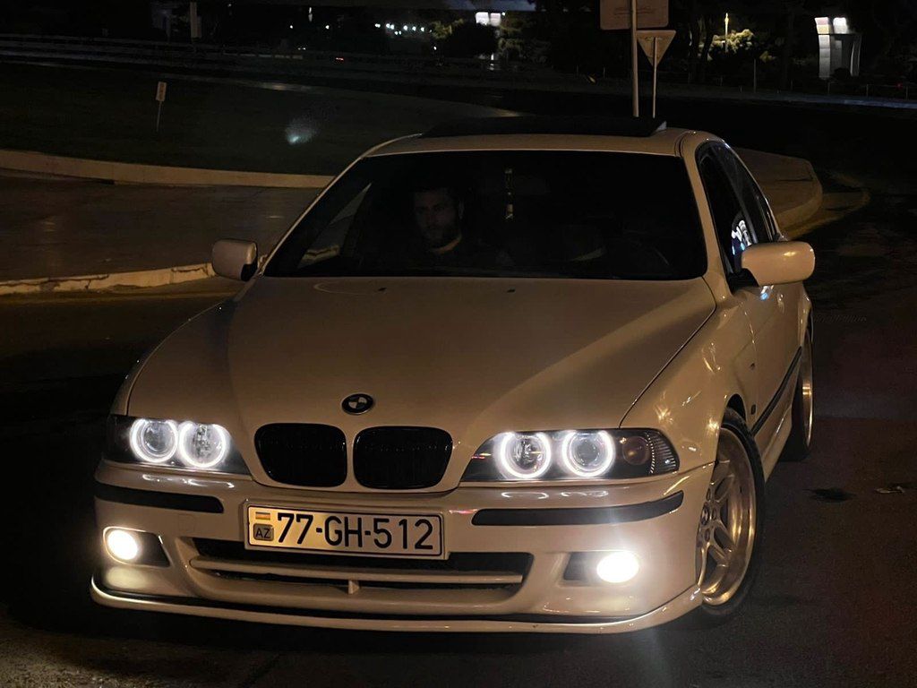 "BMW" lipi — Ehtiyat hissələri və aksesuarlar, Bakı