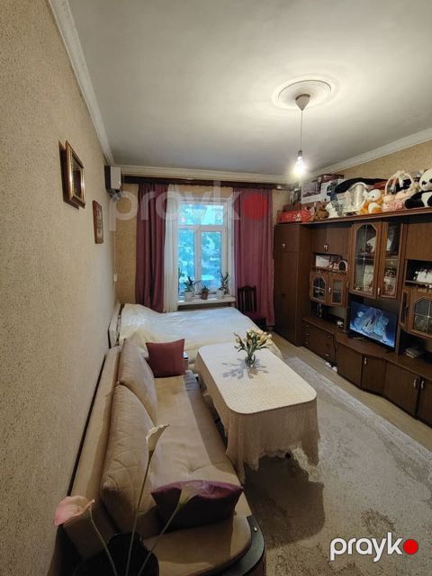Satılır 1 otaqlı köhnə tikili 38 m²