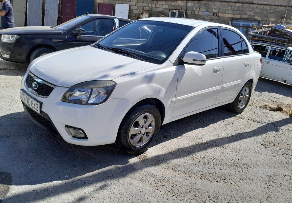 Kia Rio, 1.5 L, 2010 il, 332 750 km — Avtomobillər, Bakı (2)