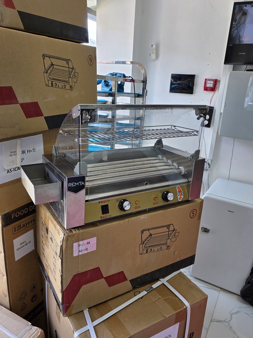 Hotdog bişirən Remta — Biznes və avadanlıq, Bakı (6)