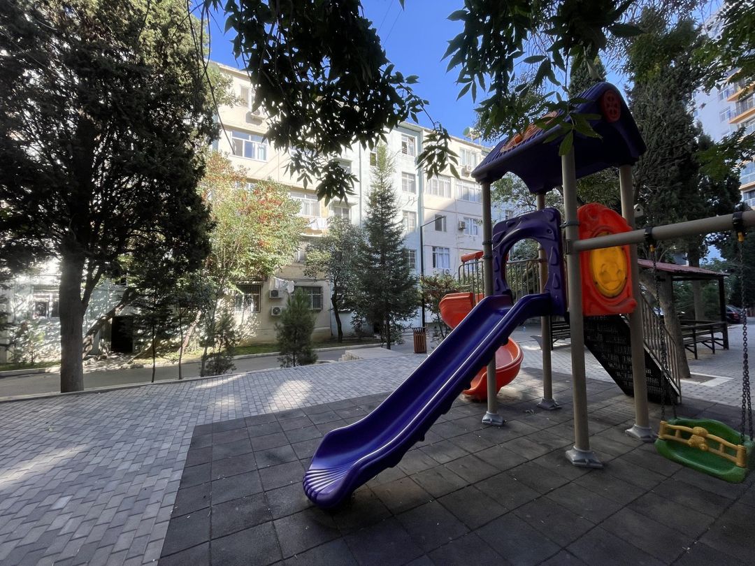 Satılır 2 otaqlı köhnə tikili 55 m² — Mənzil, Bakı